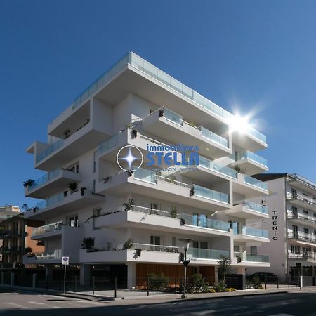 Condominio Medusa Lido di Jesolo Bagian luar foto