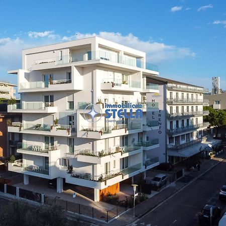 Condominio Medusa Lido di Jesolo Bagian luar foto