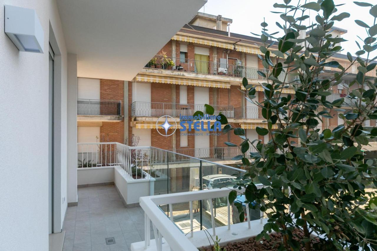 Condominio Medusa Lido di Jesolo Bagian luar foto