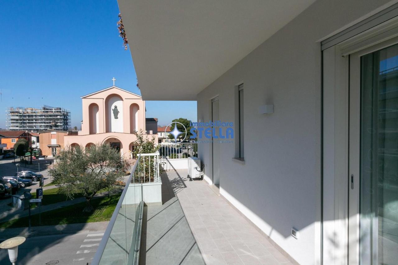 Condominio Medusa Lido di Jesolo Bagian luar foto