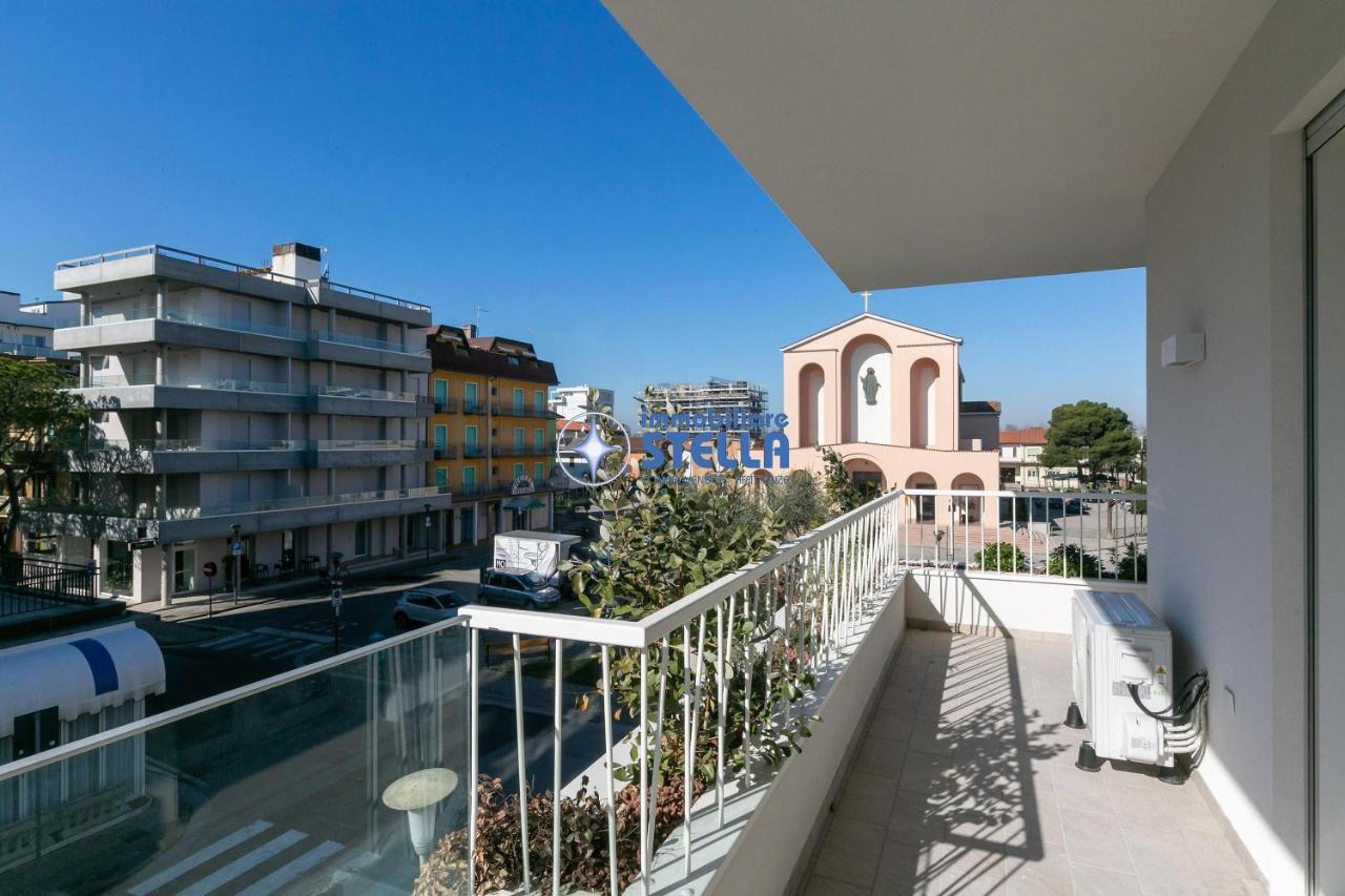 Condominio Medusa Lido di Jesolo Bagian luar foto